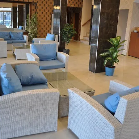 Hotel Dora