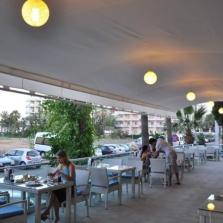 Hotel Dora 4*