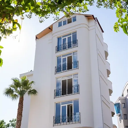 Hotel Dora