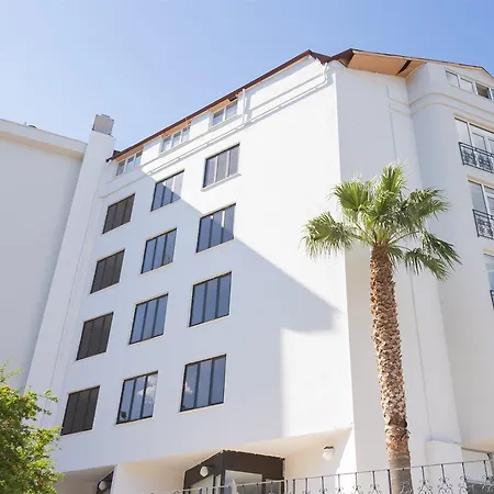 Dora Hotel 4*