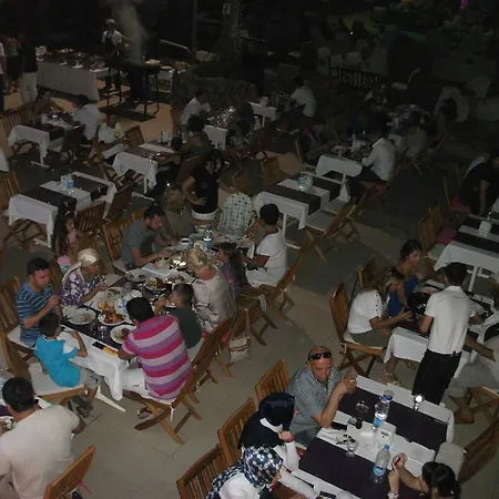 Hotel Dora