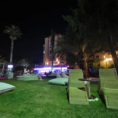 Hotel Dora 4*