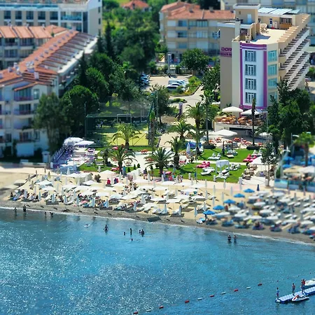 Dora Hotel 4*